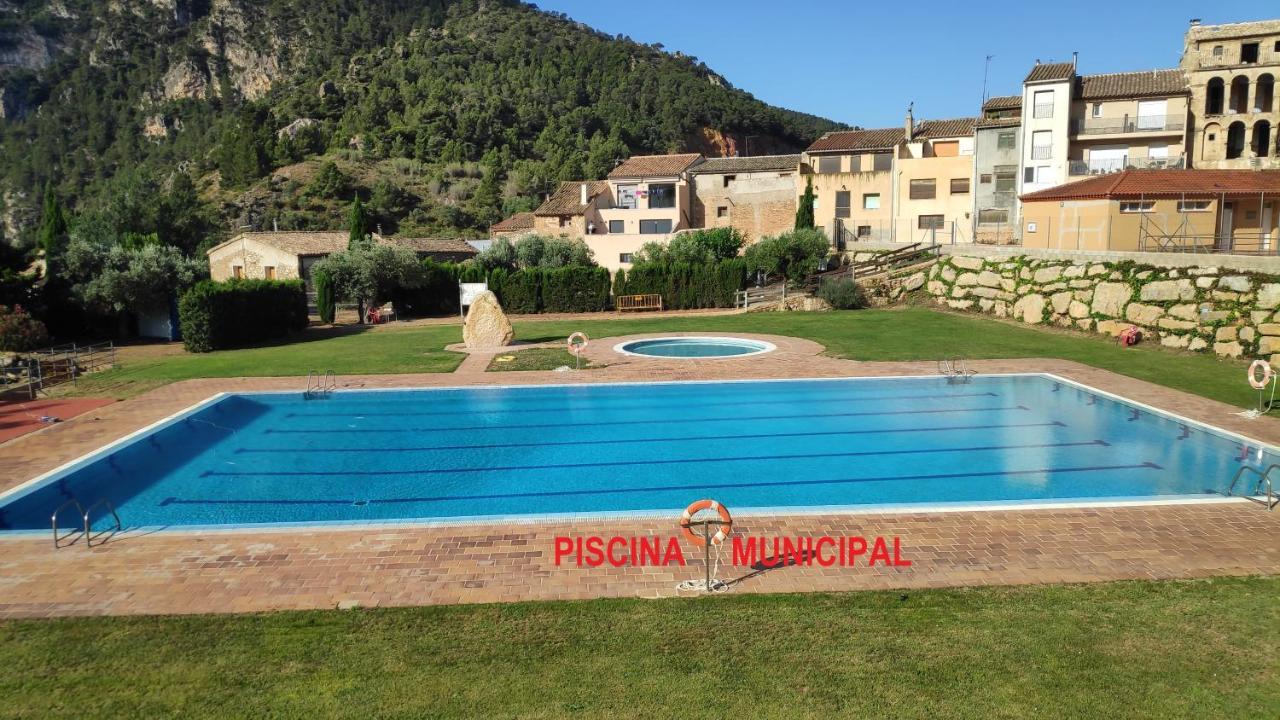 Can Miquelo - Casa Rural 16 Hostes Prat de Comte Exterior foto