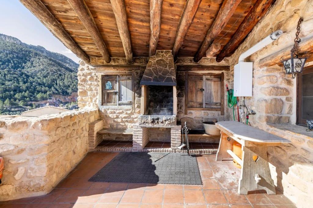 Can Miquelo - Casa Rural 16 Hostes Prat de Comte Exterior foto